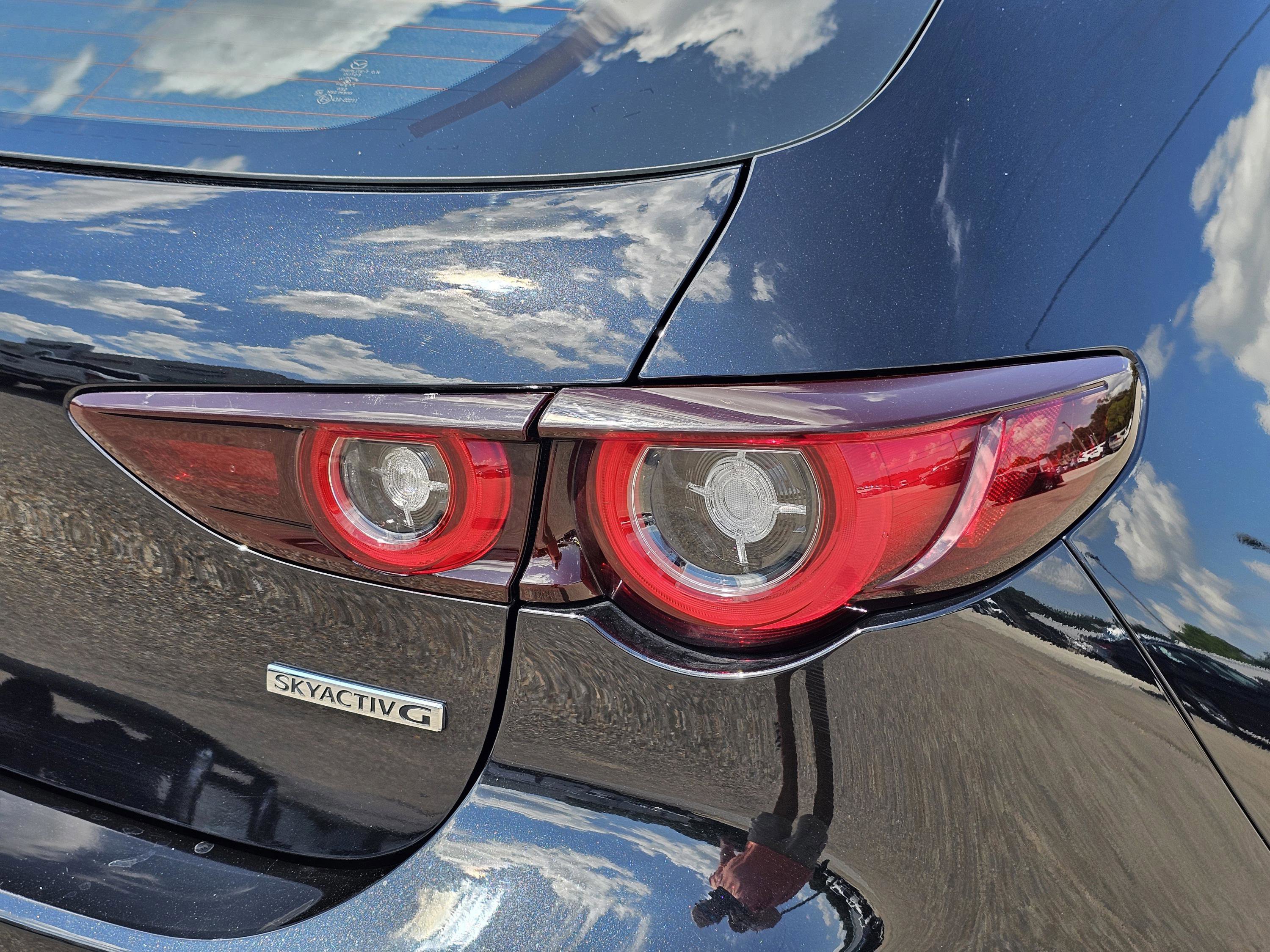 2024 Mazda Mazda3 Hatchback 2.5 s Preferred photo 8