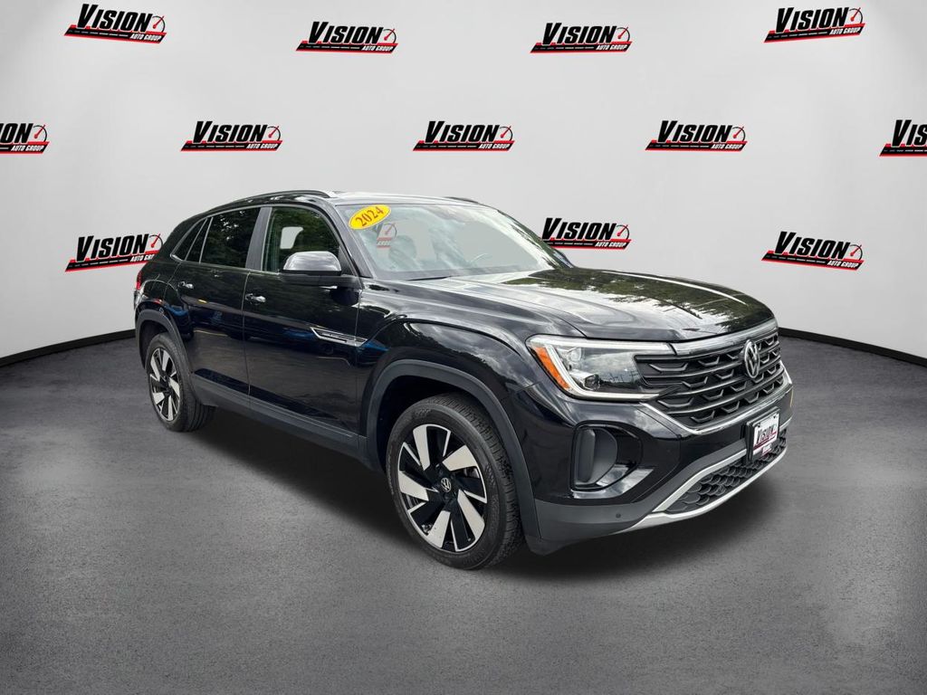 2024 Volkswagen Atlas Cross Sport SE Technology photo 3