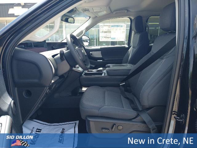 2025 Ford Expedition photo 6