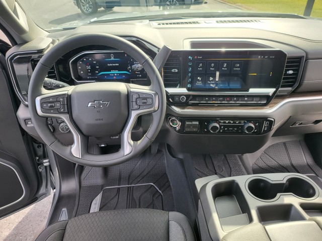 2026 Chevrolet Silverado 1500 RST photo 2