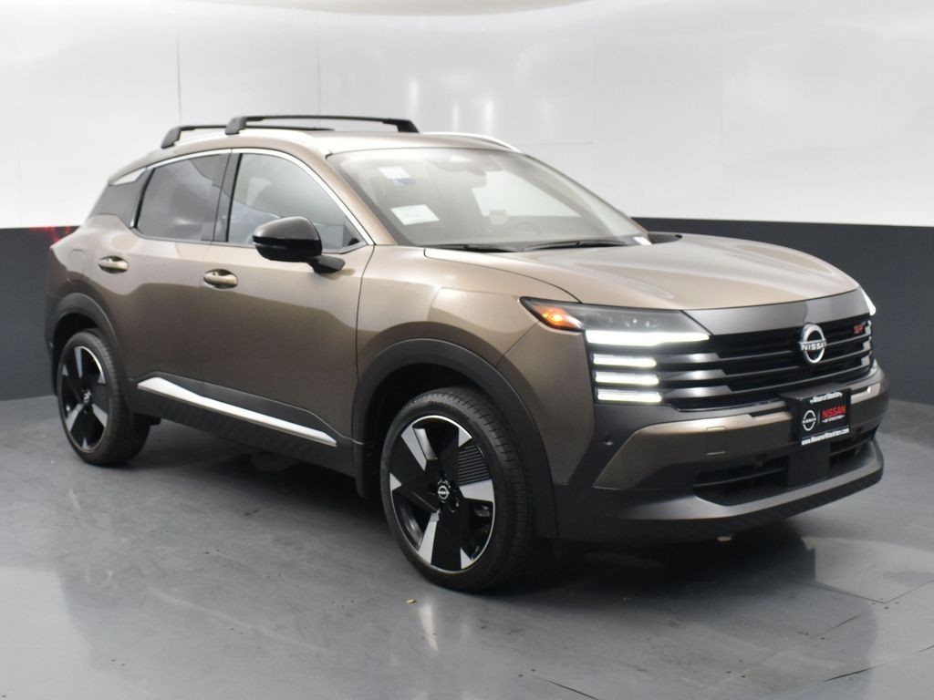 2026 Nissan KICKS SR AWD's photo