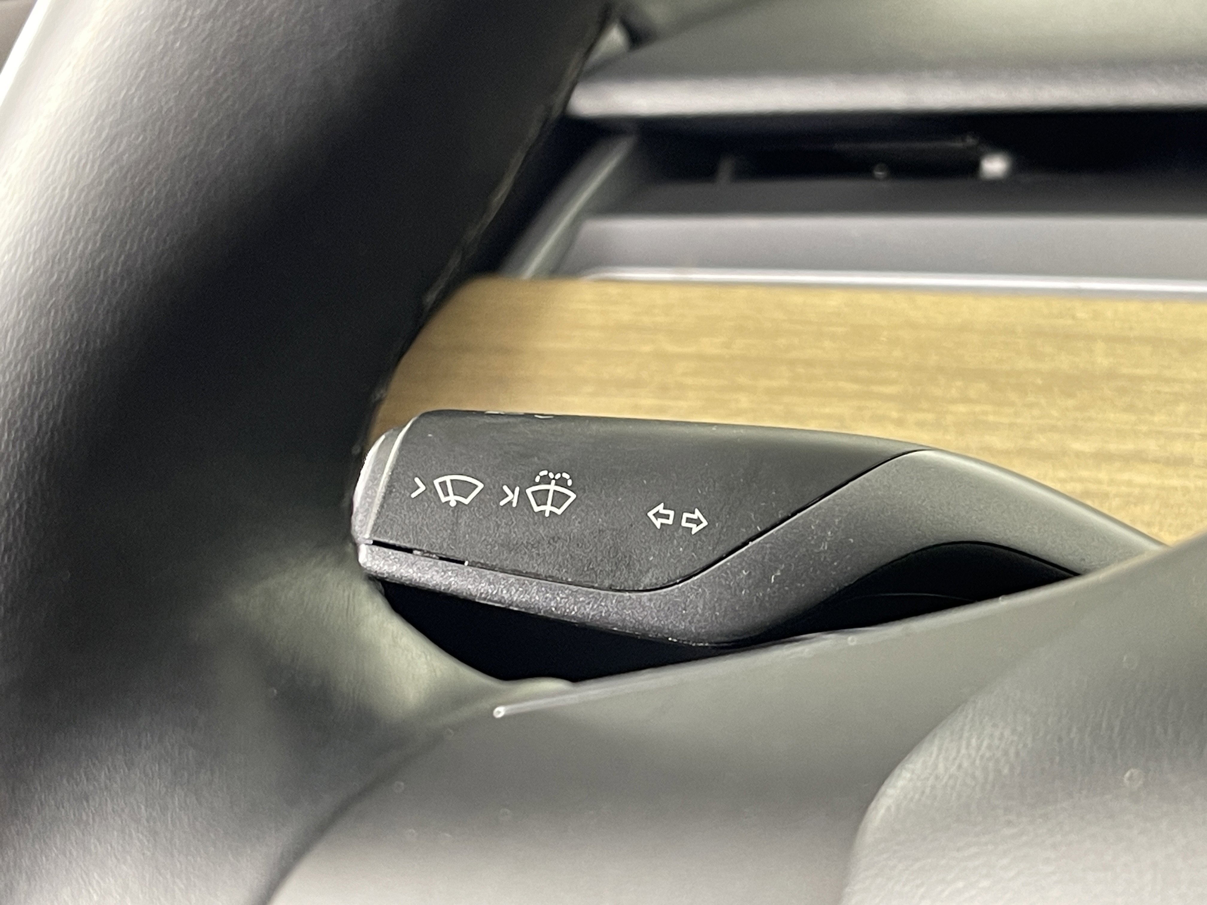 2019 Tesla Model 3 Long Range photo 3