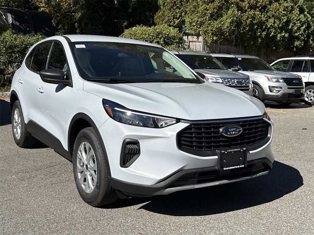 2025 Ford Escape Active's photo
