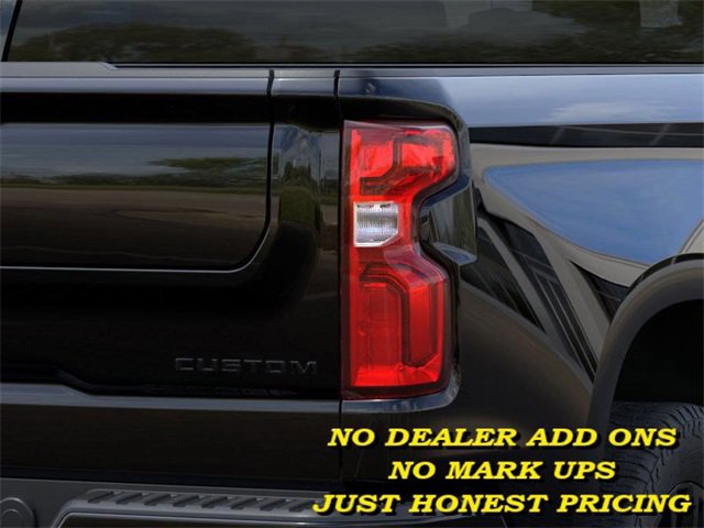 2026 Chevrolet Silverado Custom photo 11