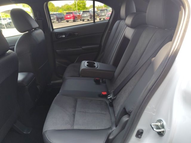 2025 Mitsubishi Eclipse Cross SEL photo 21
