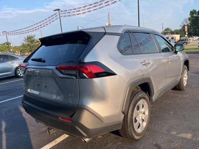 2023 Toyota RAV4 LE photo 3