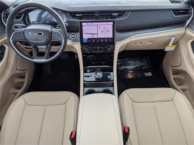 2025 Jeep Grand Cherokee Limited photo 4