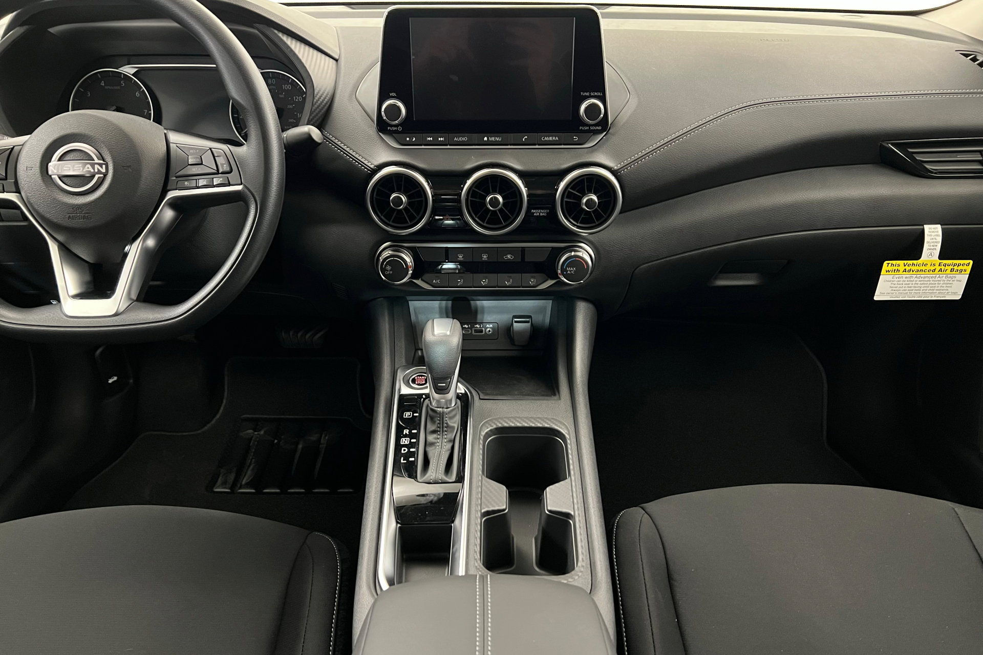 2025 Nissan Sentra SV photo 13