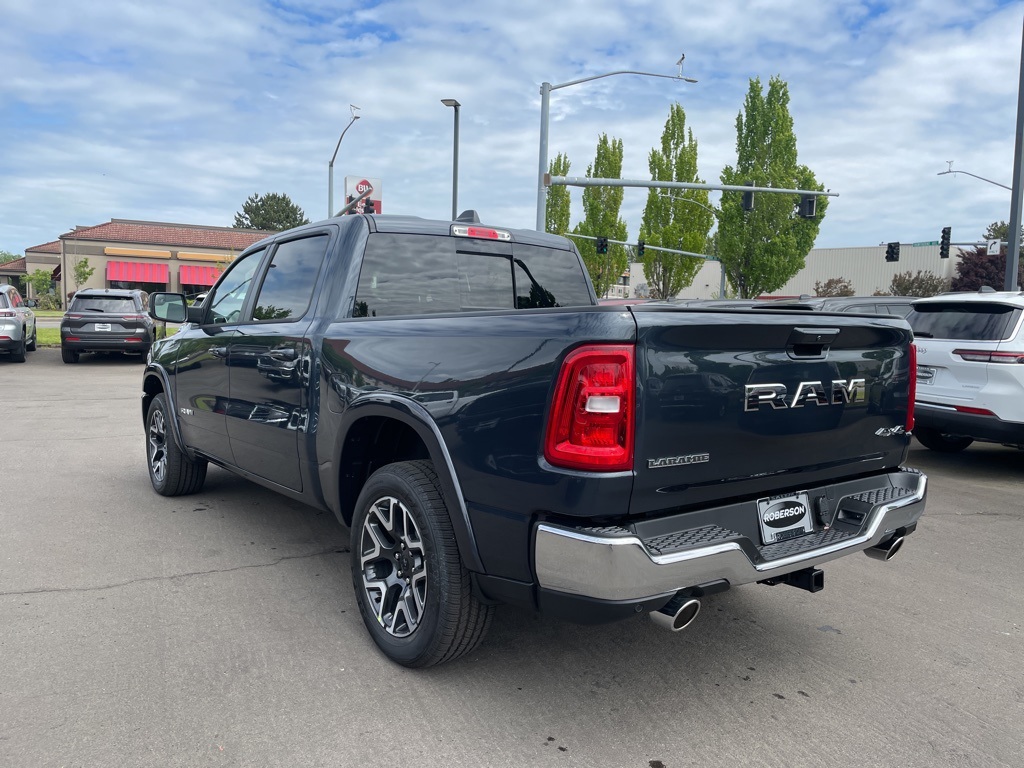 2025 Ram 1500 Laramie photo 3