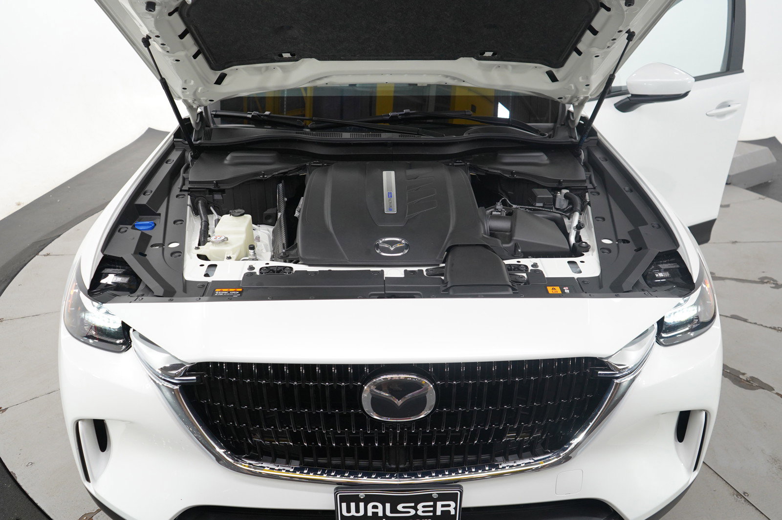 2024 Mazda CX-90 Preferred photo 27