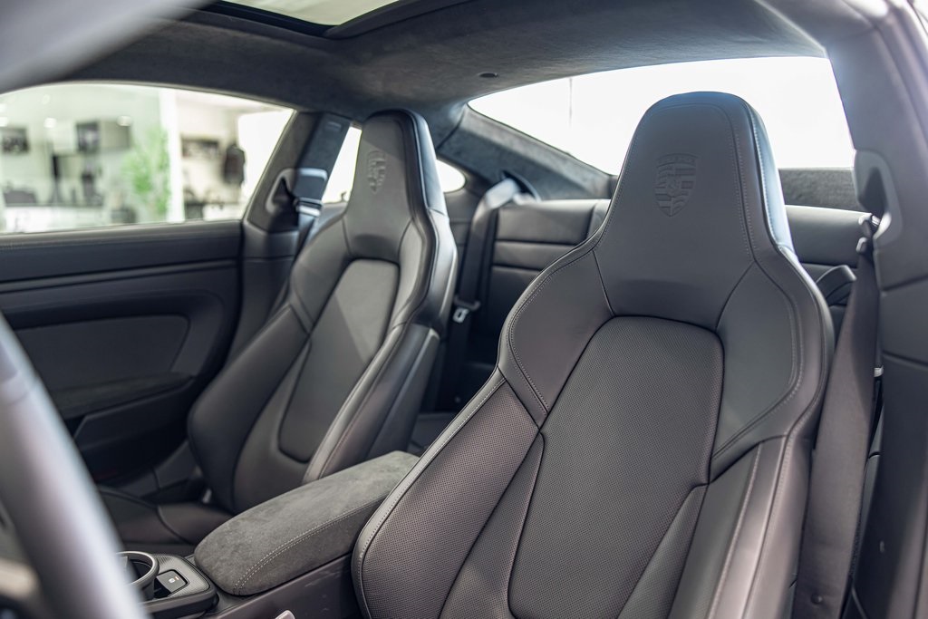 2026 PORSCHE 911 - Image 15