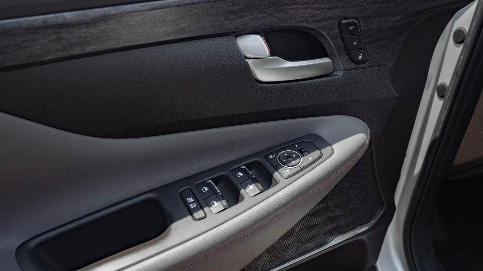 2019 Hyundai Santa Fe Ultimate photo 10