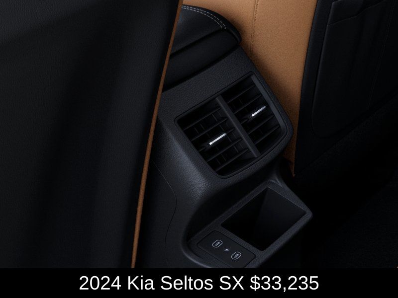 2024 Kia Seltos SX photo 24