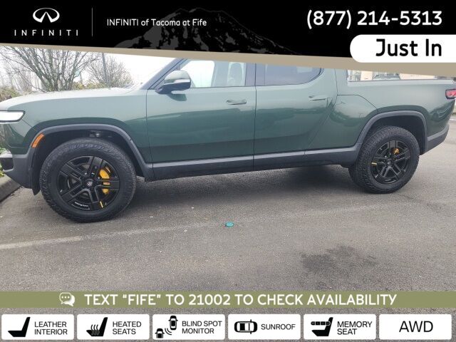 2023 Rivian R1T Adventure's photo