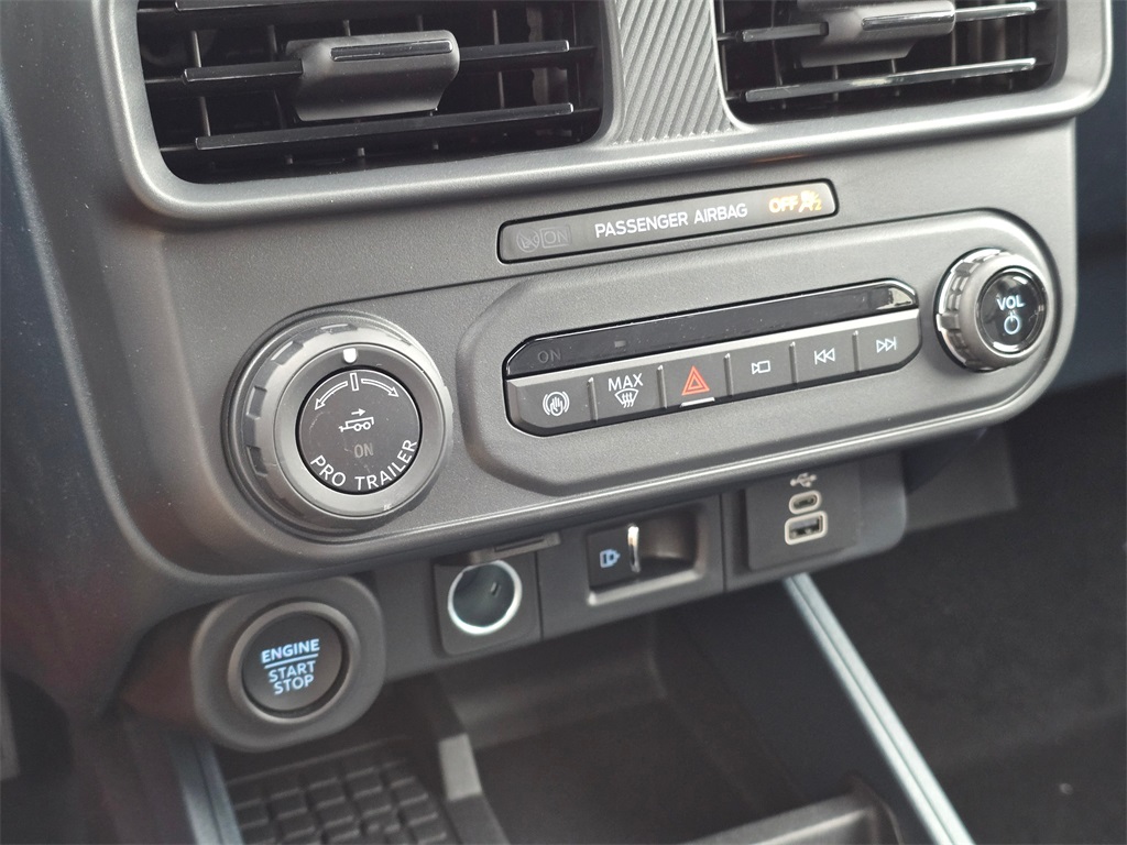 2025 Ford Maverick Lariat photo 20