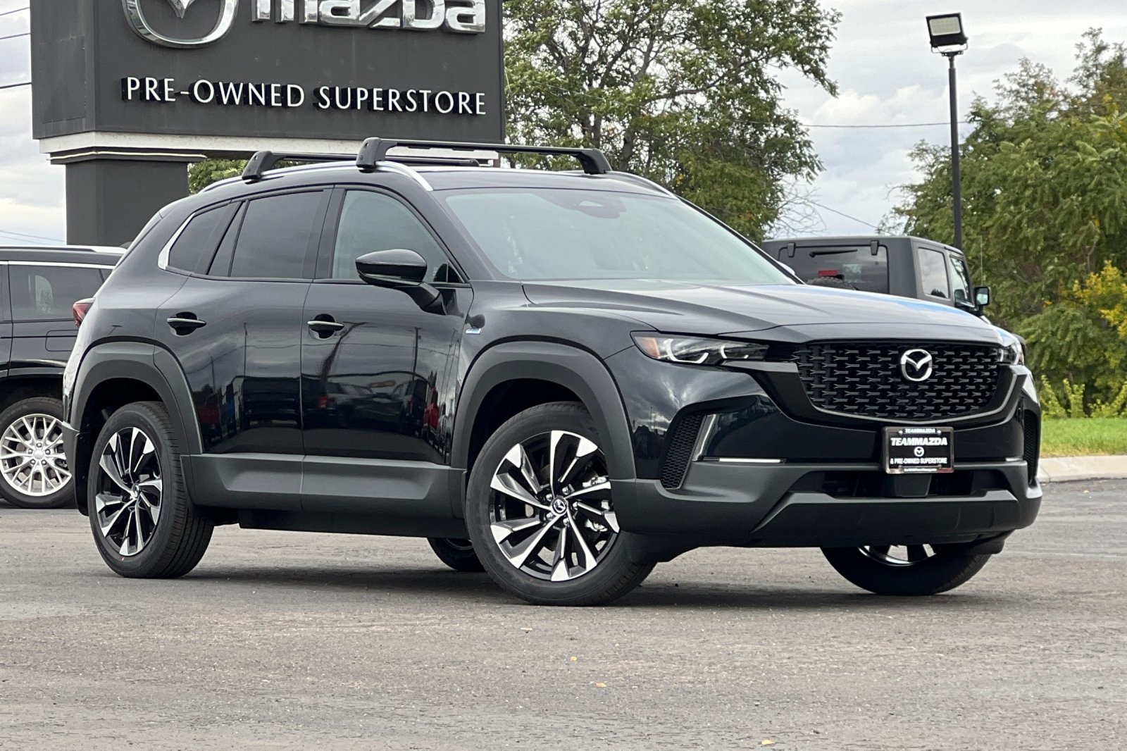2025 Mazda CX-50 Premium Plus photo 2