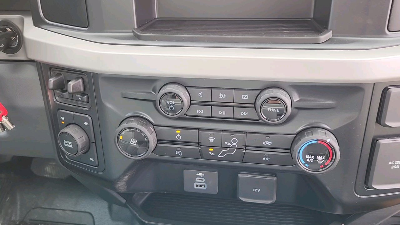 2024 Ford F-550 XL photo 22