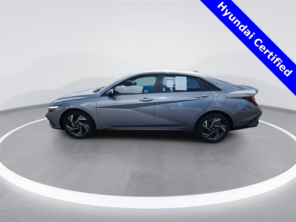 2025 Hyundai Elantra SEL Sport photo 5