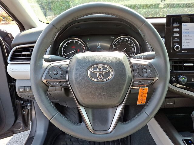 2023 Toyota Camry SE photo 17