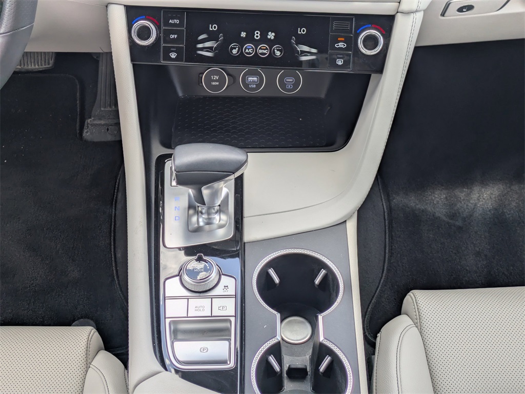 2025 Genesis G70 2.5T photo 18