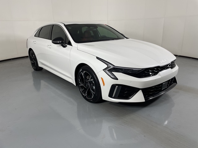 2026 Kia K5 GT-Line photo 2