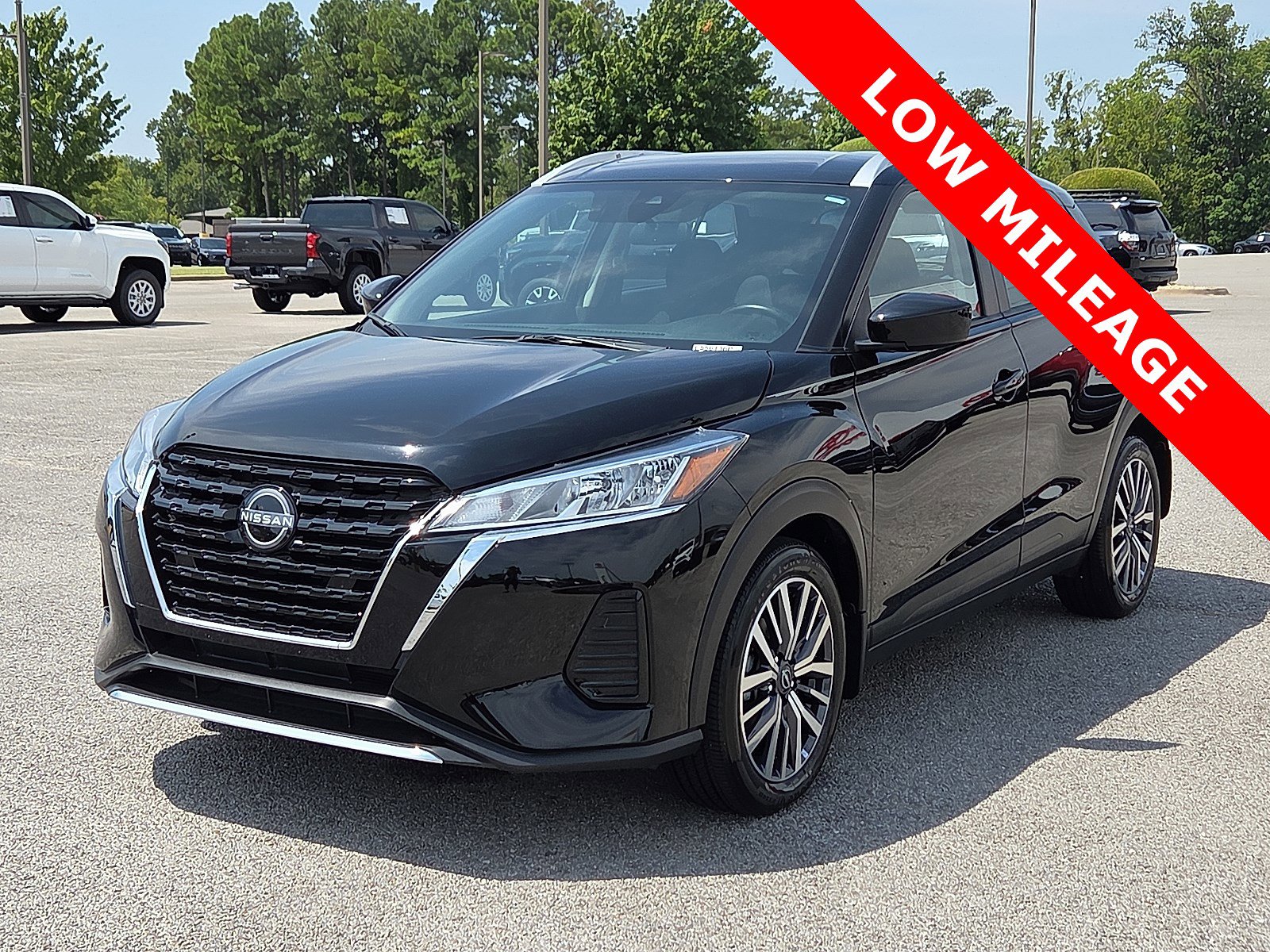 Used 2024 Nissan Kicks SV with VIN 3N1CP5CV8RL556136 for sale in Rogers, AR