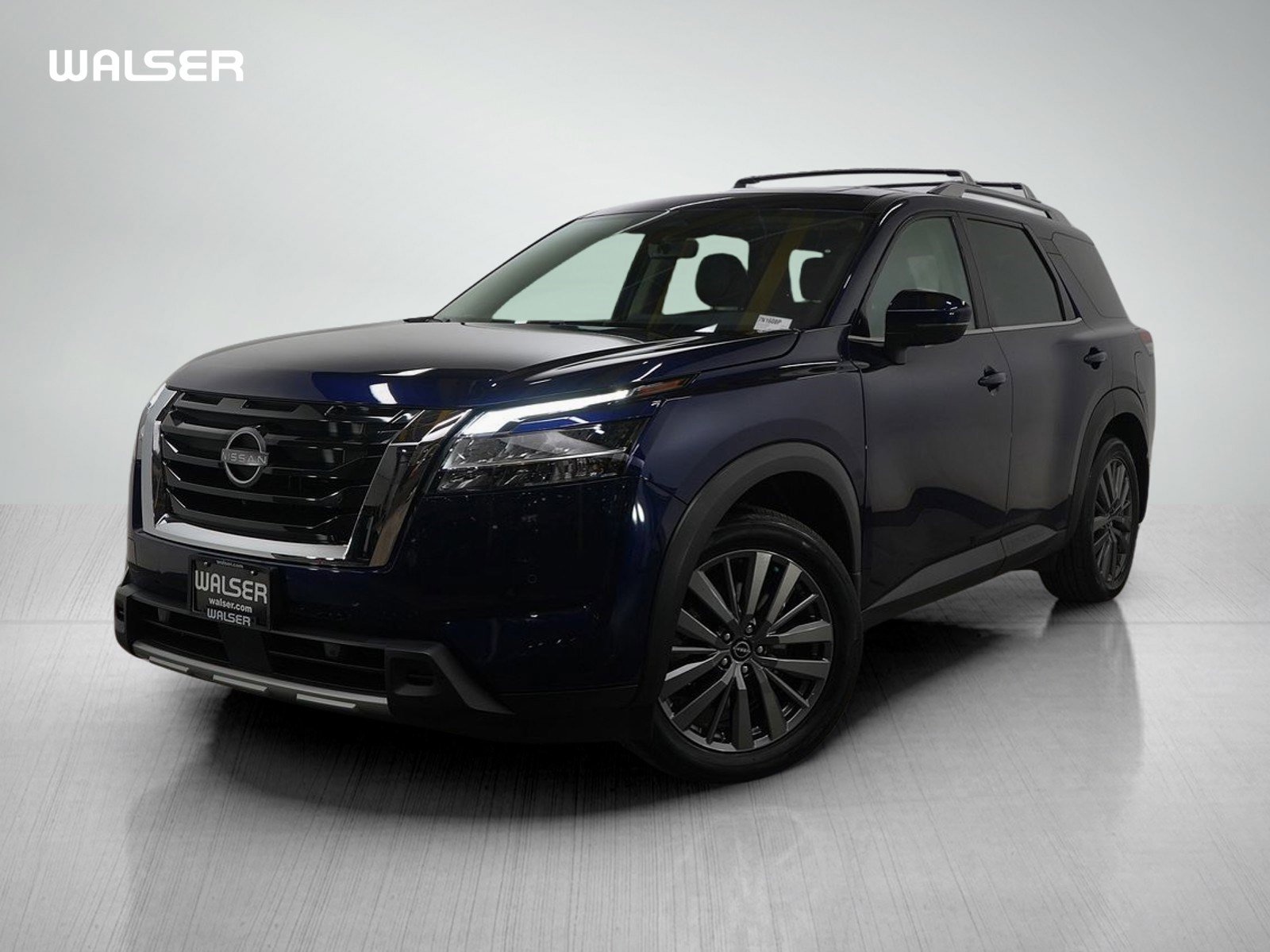 2023 Nissan Pathfinder SL's photo