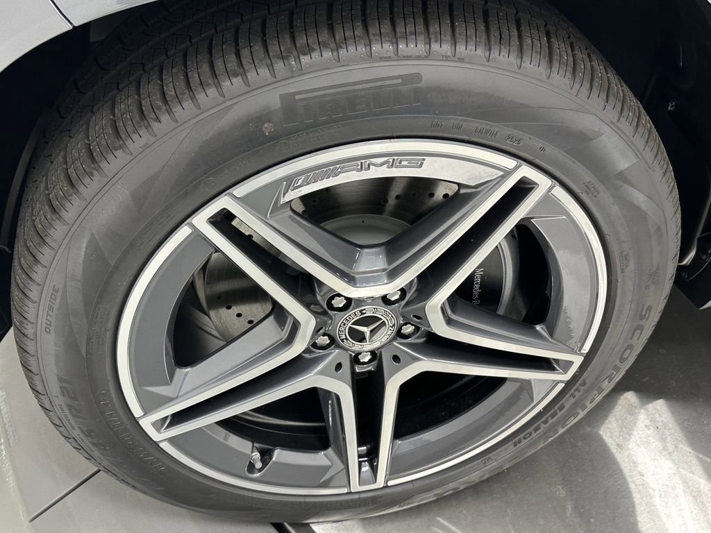 2026 Mercedes Benz GLS 450 4MATIC photo 13