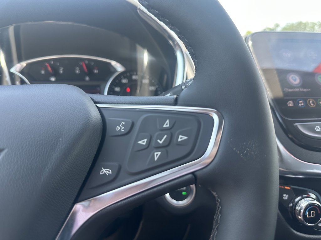 Used 2024 Summit White Chevrolet Premier image 18