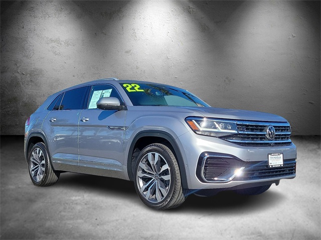2022 Volkswagen Atlas Cross Sport V6 SEL Premium R-Line photo 3