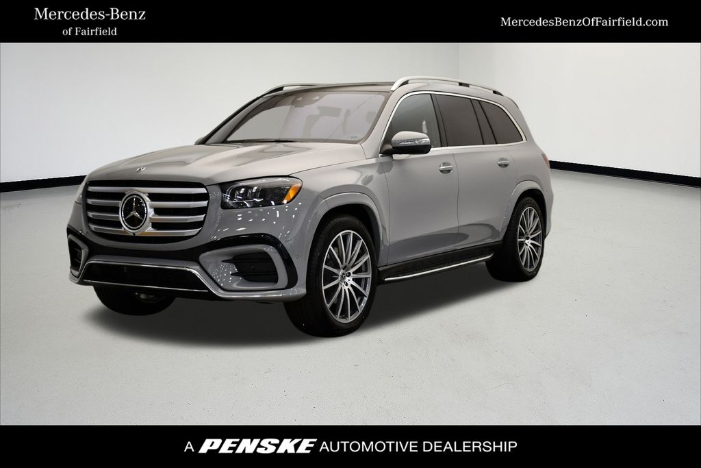 2026 Mercedes-Benz GLS Base's photo
