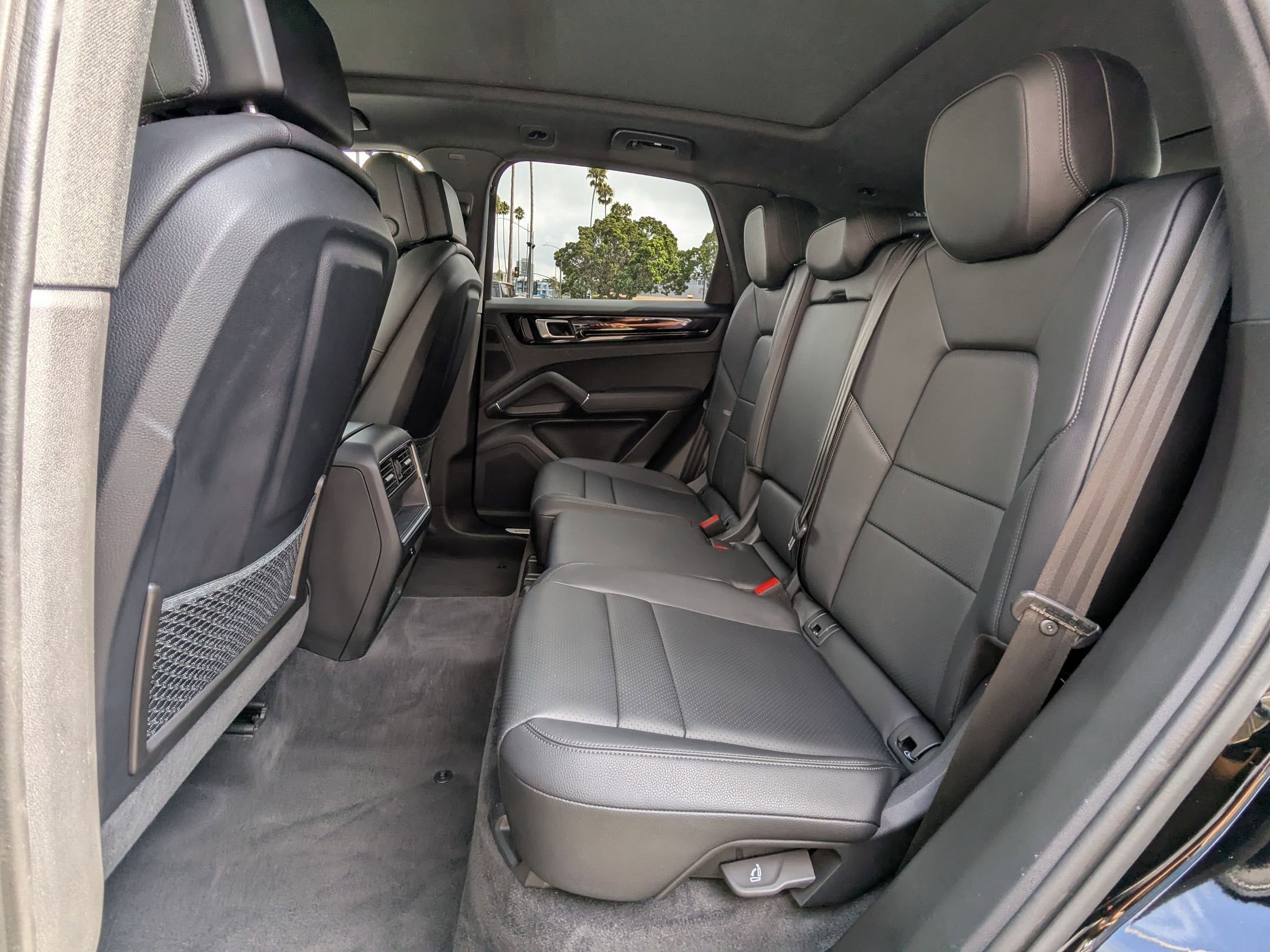 2023 Porsche Cayenne Platinum Edition photo 20