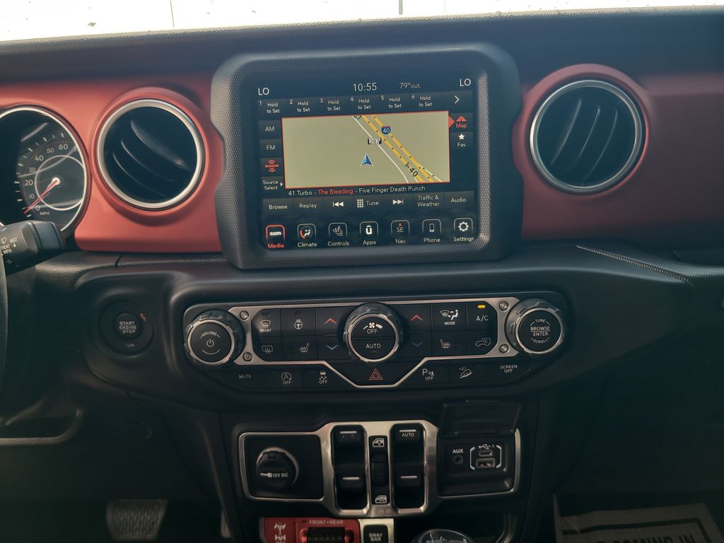 2018 Jeep Wrangler Unlimited Rubicon photo 14