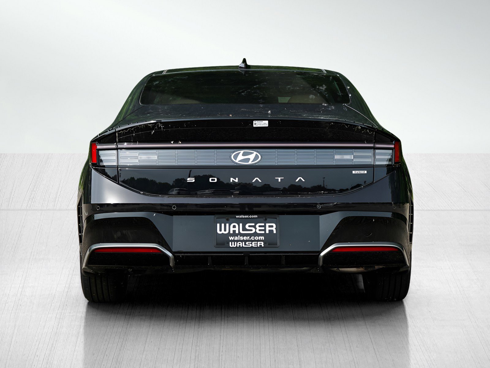 2025 Hyundai Sonata Hybrid Limited photo 4