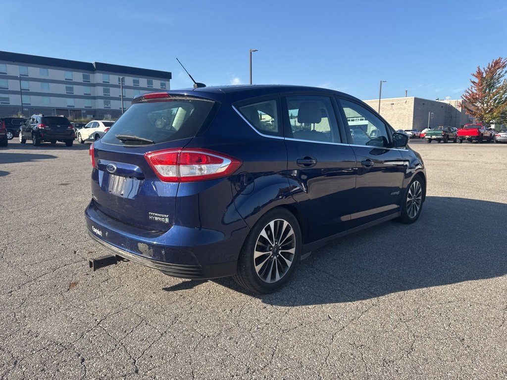 2017 Ford C-Max Hybrid Titanium photo 33
