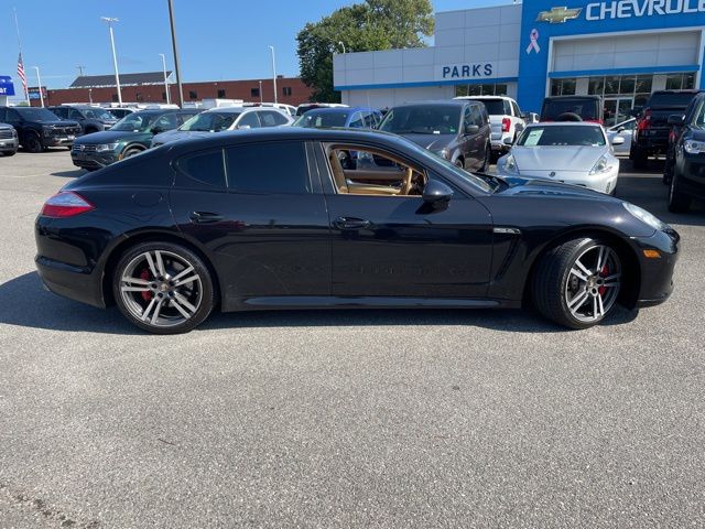 2012 Porsche Panamera Turbo photo 2