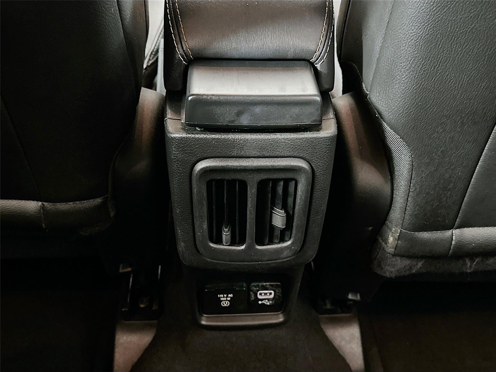 2020 Jeep Compass Latitude photo 24