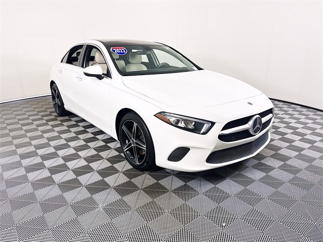 2022 Mercedes-Benz A-Class A220's photo