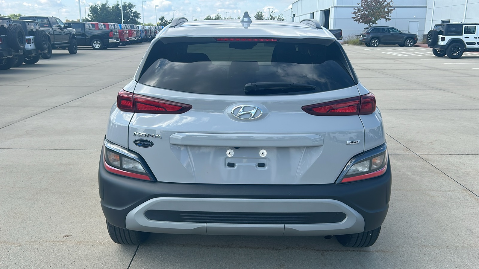 2023 Hyundai Kona SEL photo 3