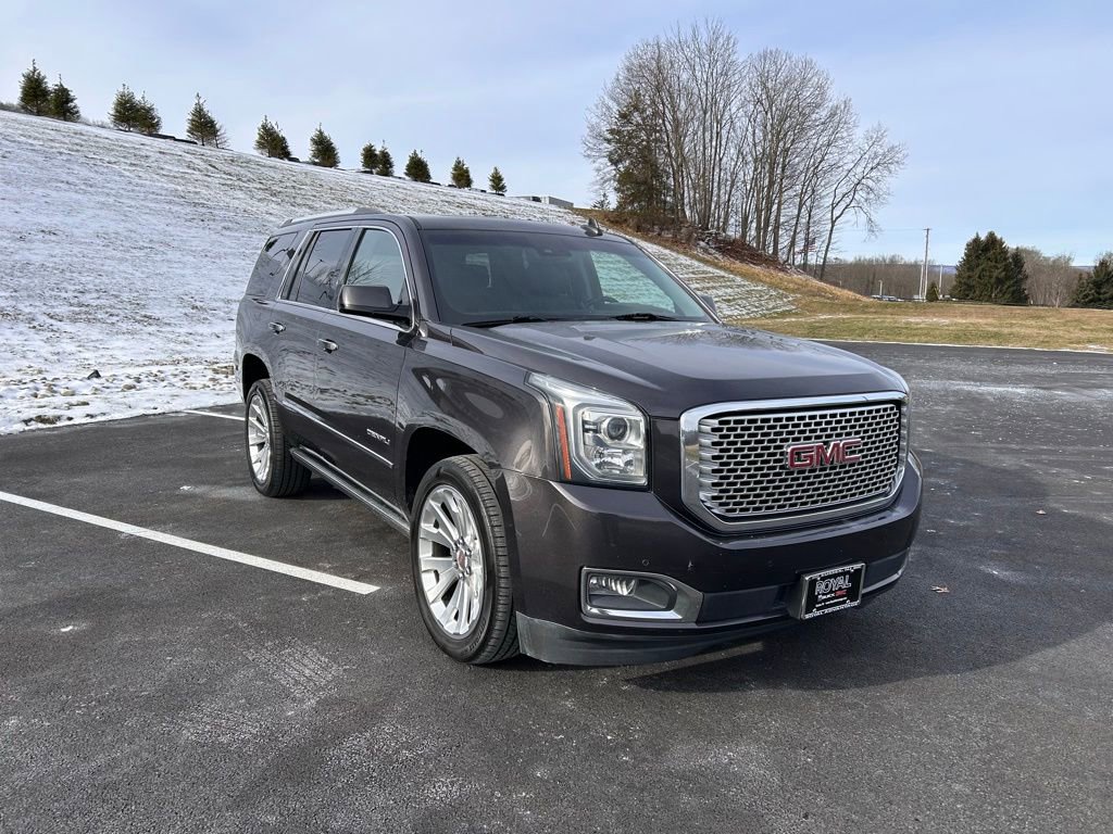 2017 GMC Yukon Denali's photo