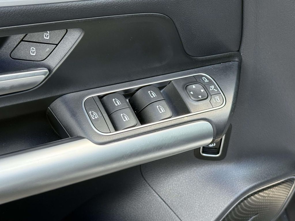 2025 Mercedes Benz GLA 250 4MATIC photo 31