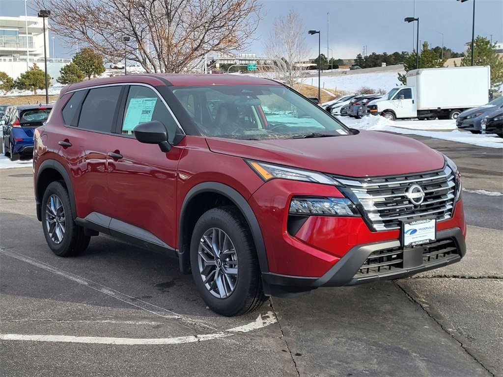 2025 Nissan Rogue S photo 4