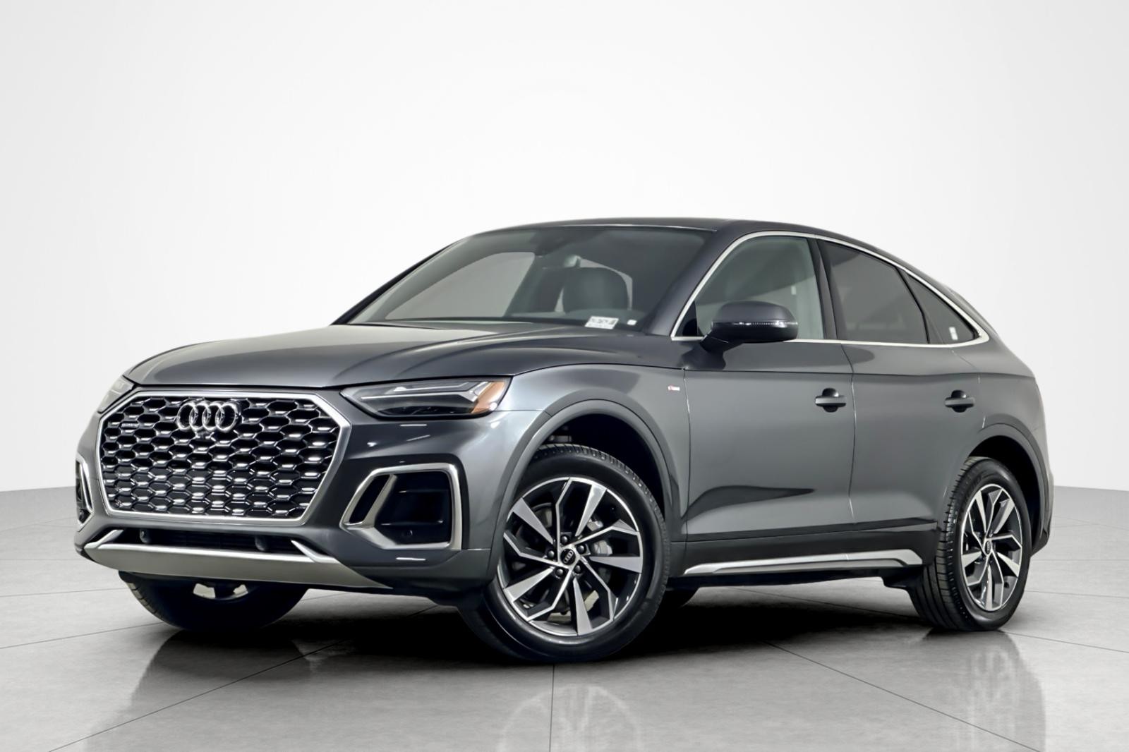 2023 Audi Q5 Sportback Premium Plus's photo