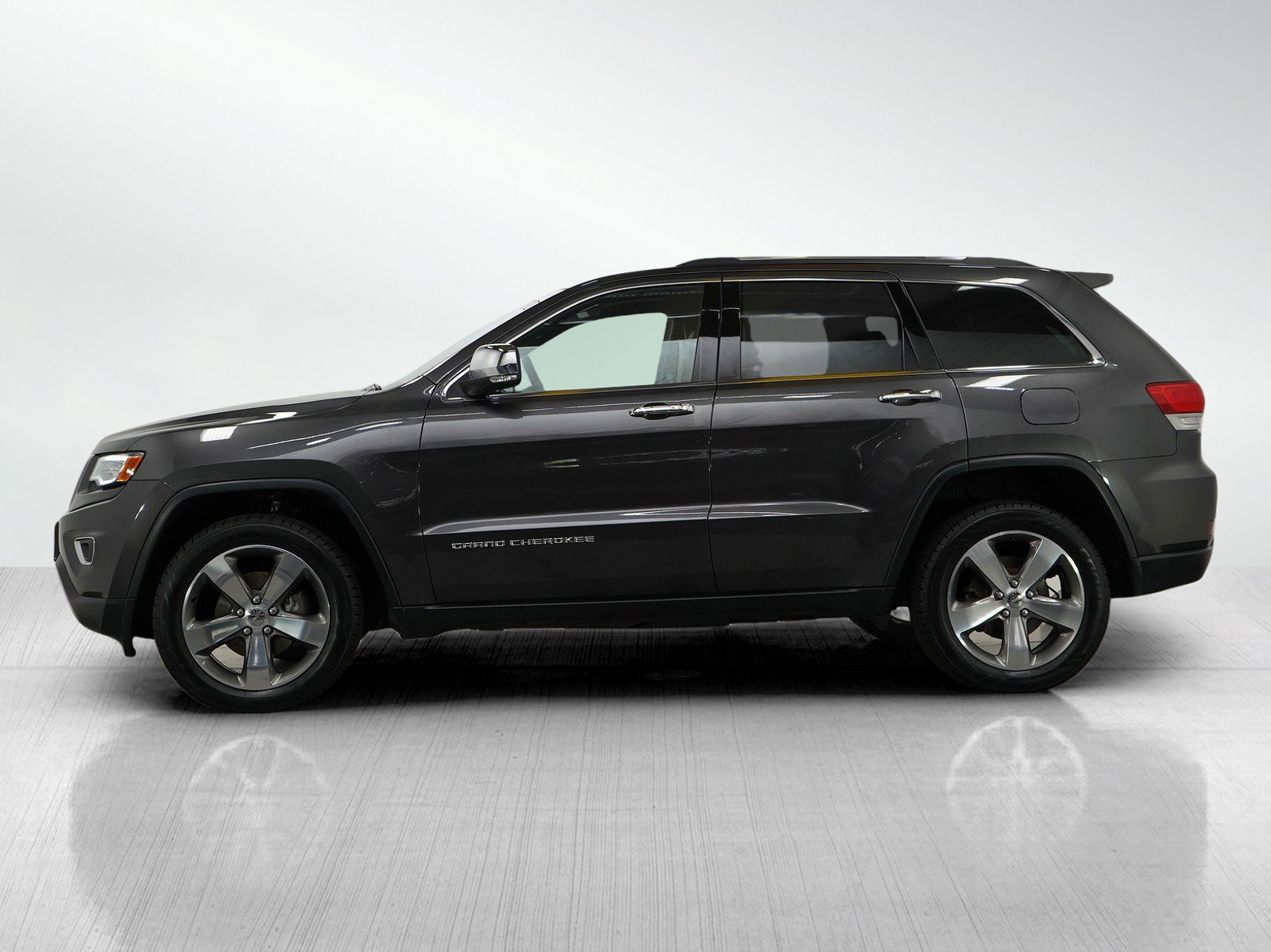 Used 2016 Jeep Grand Cherokee Limited with VIN 1C4RJFBGXGC435716 for sale in Hopkins, Minnesota