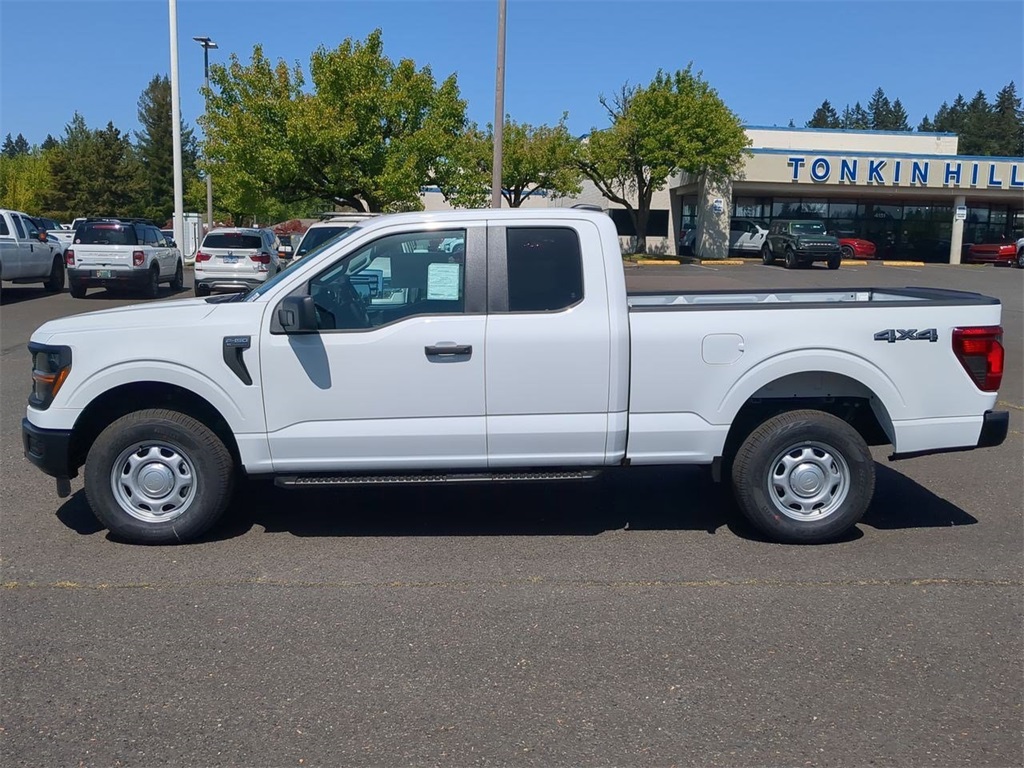 2025 Ford F-150 XL photo 2
