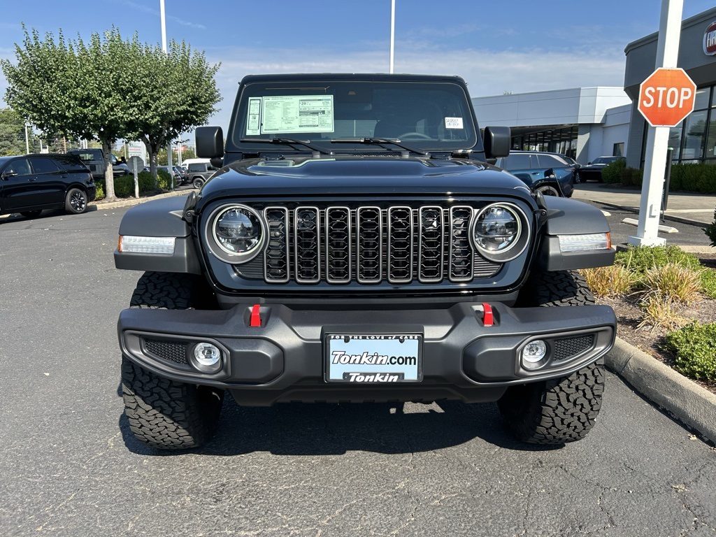 2025 Jeep Wrangler Rubicon photo 3