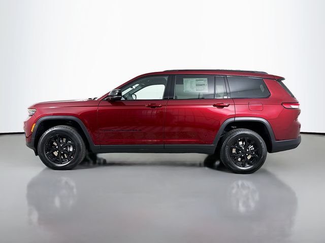 2025 Jeep Grand Cherokee Altitude photo 2