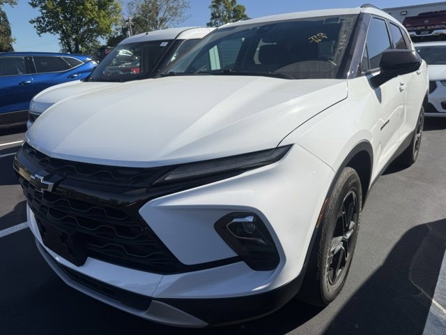2023 Chevrolet Blazer 2LT photo 3