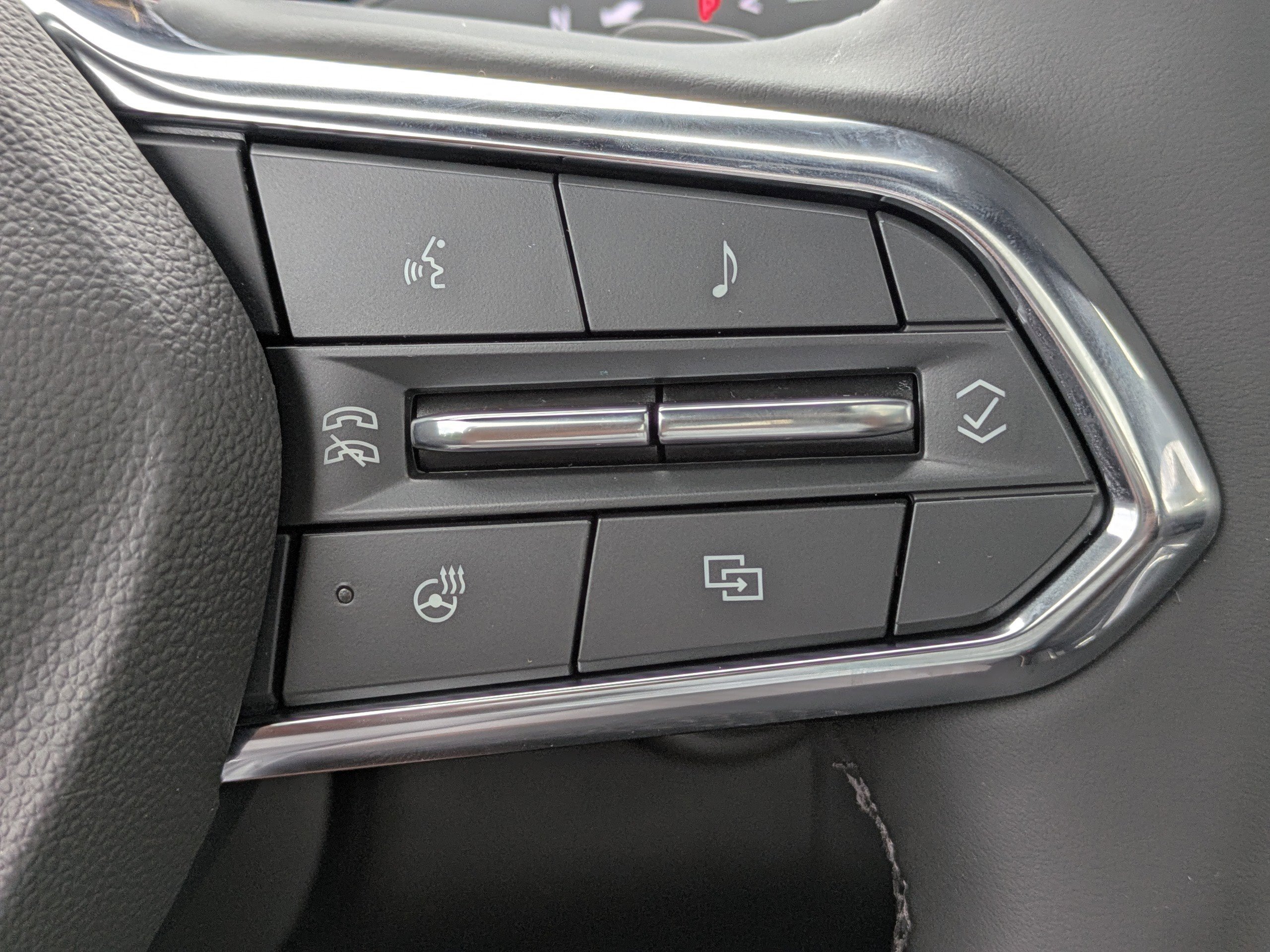 2025 Chevrolet Suburban Premier photo 25