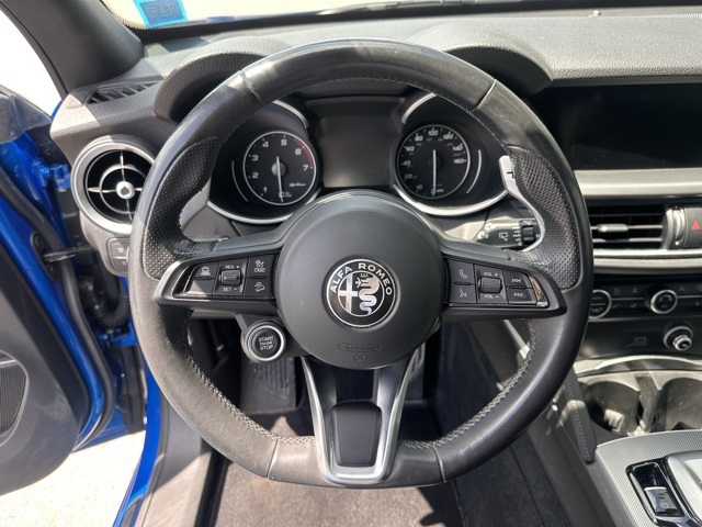 2022 Alfa Romeo Stelvio Ti Sport photo 13